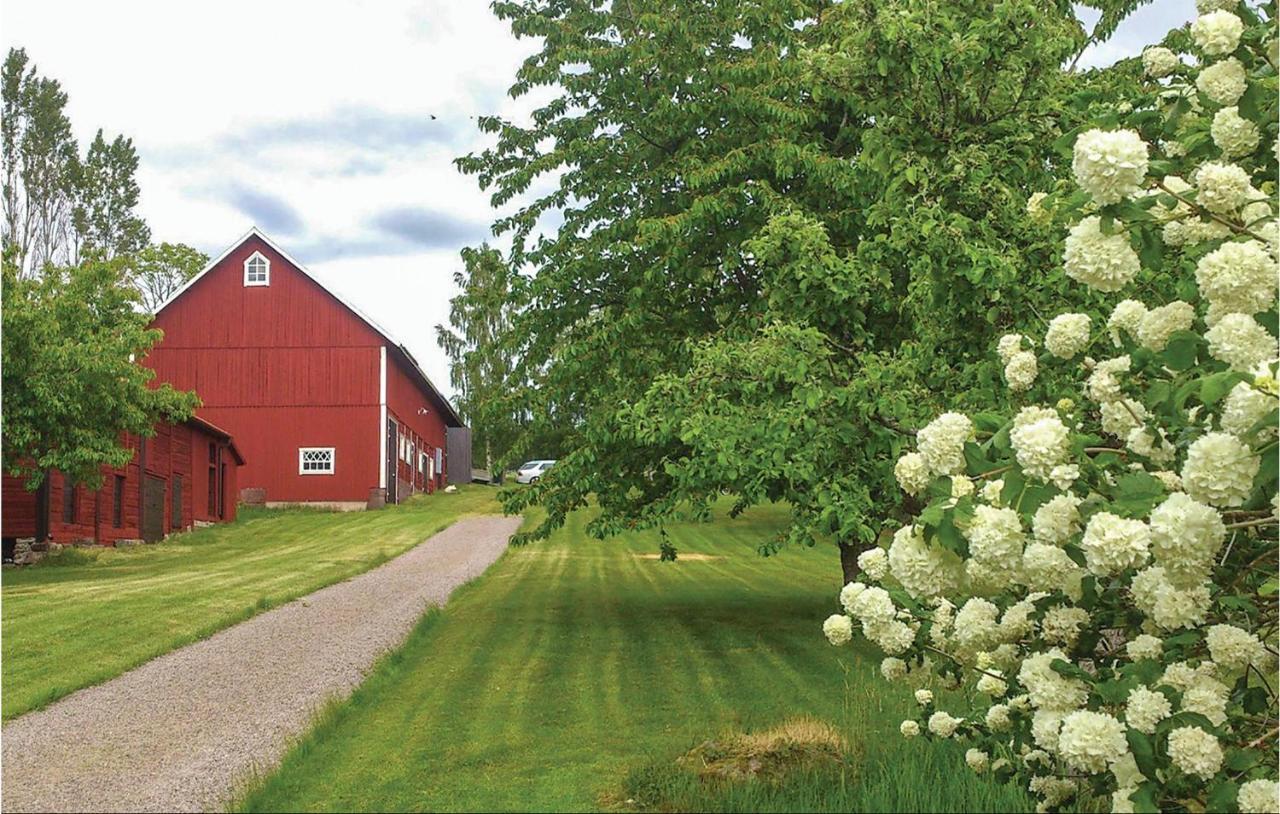 Awesome Home In Vimmerby With Wifi Ngoại thất bức ảnh