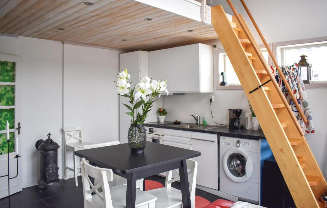 Awesome Home In Vimmerby With Wifi Ngoại thất bức ảnh