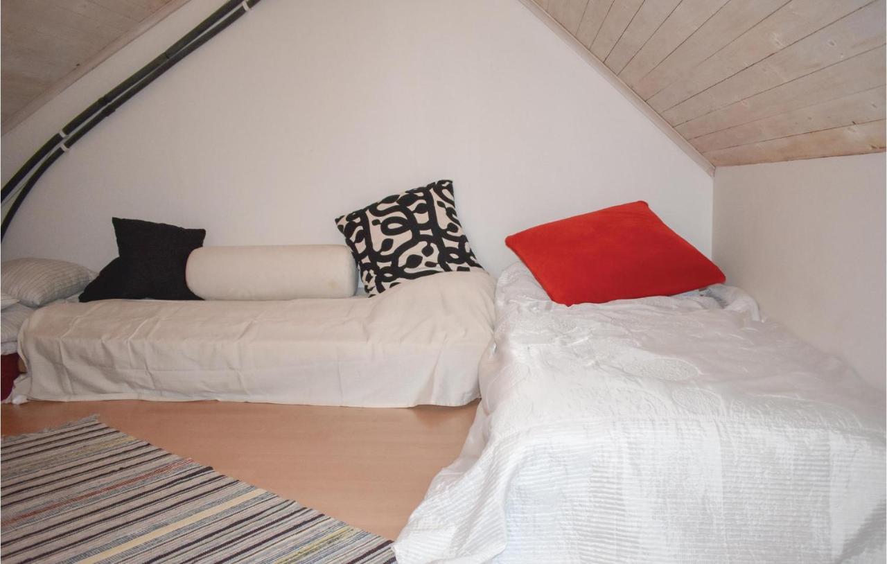 Awesome Home In Vimmerby With Wifi Ngoại thất bức ảnh